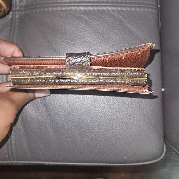 Louis Vuitton LV Deauville Monogram w/ Wallet - Picture 12 of 16